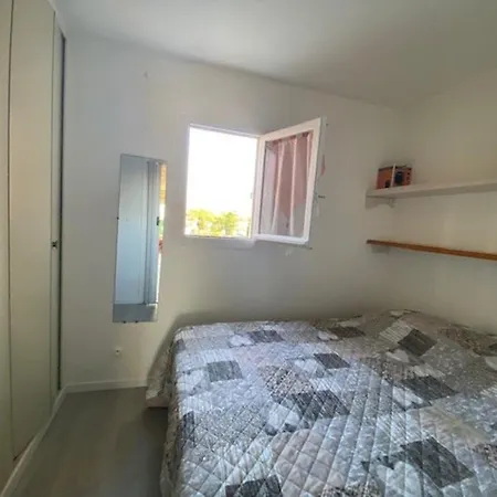 Avec Terrasse Près De La - Fr-1-782-12 Appartement